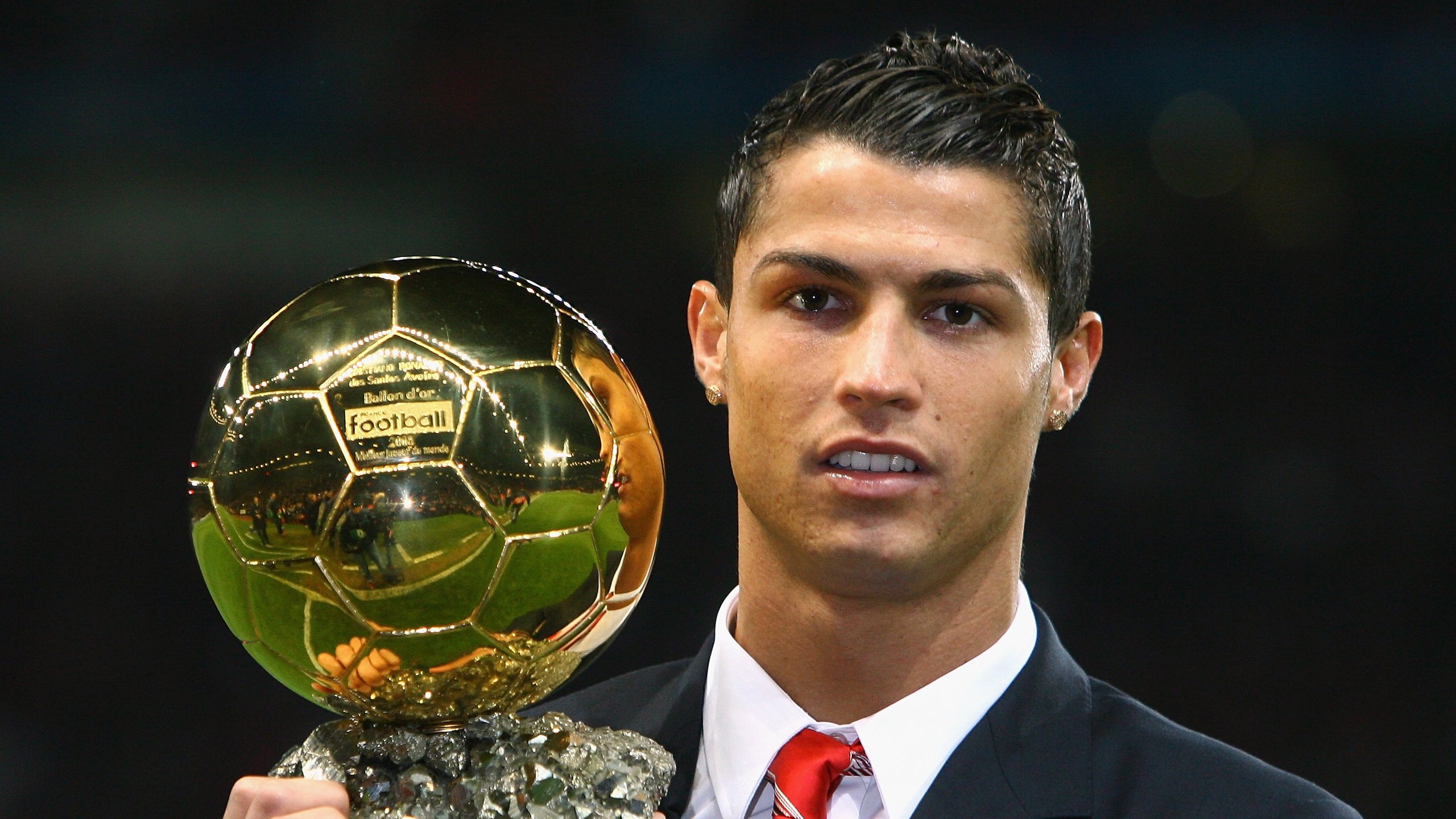 中国足球产业“智能制造”步伐加快，开启行业新时代，中国足球产业的现状分析